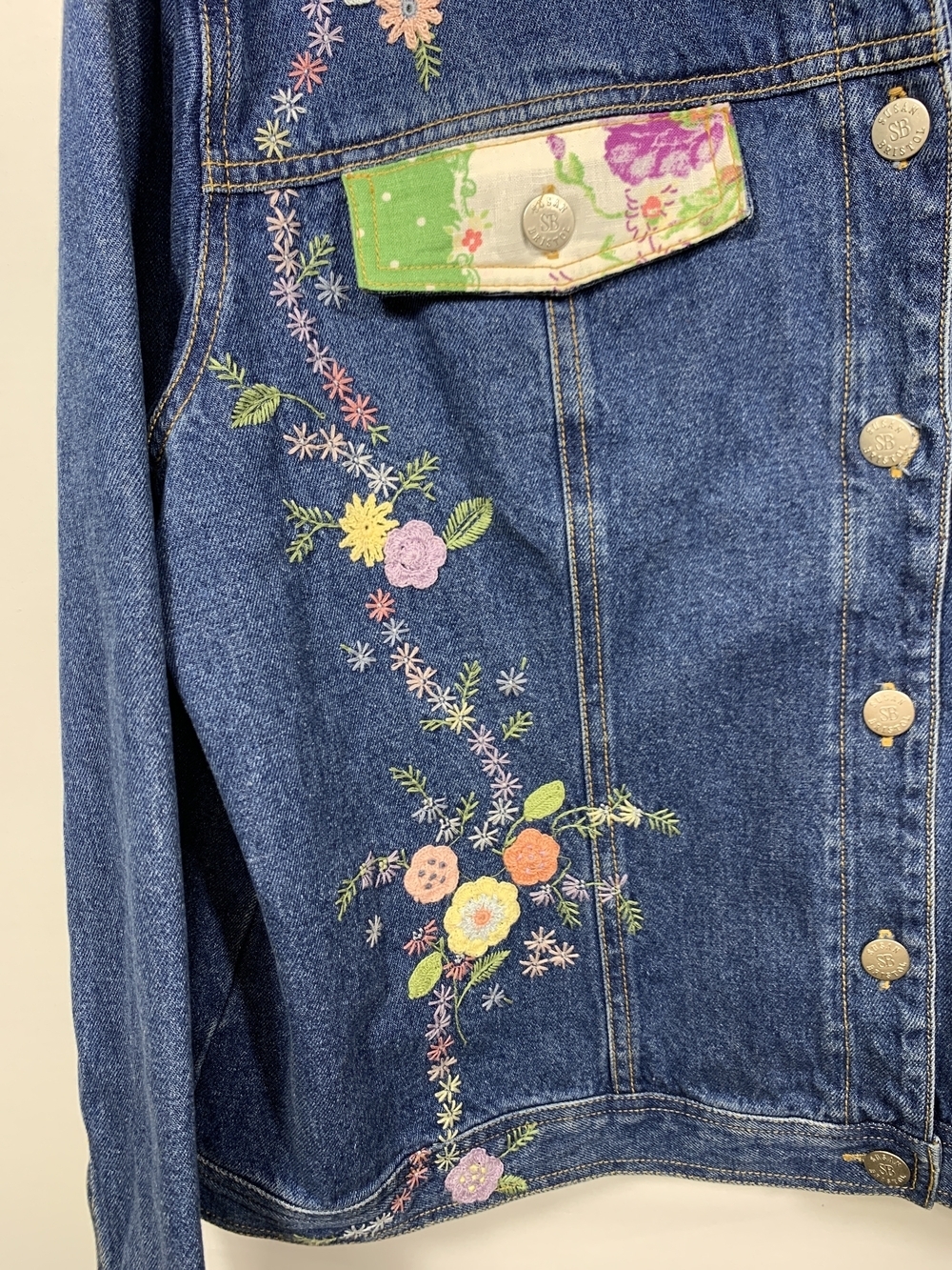 Susan Bristol Blue Denim Jacket with Pastel Floral Bow Patchwork Trim - Picture 7 of 13
